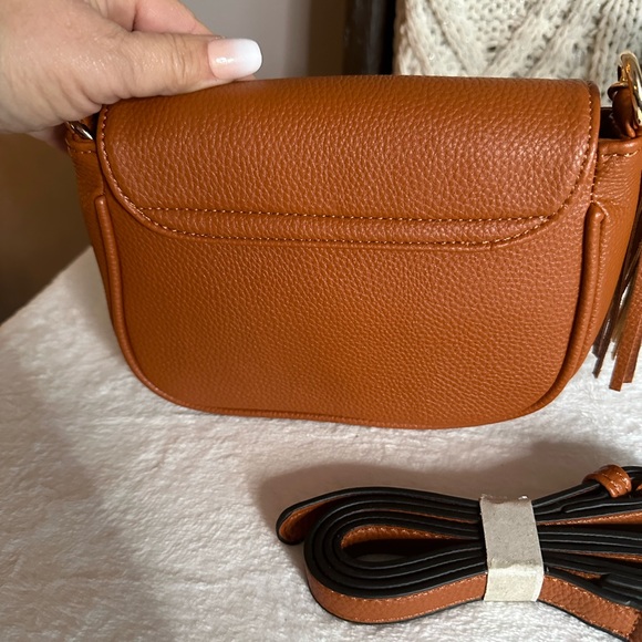Tan Crossbody Purse Designer likeness fringe tassel - Picture 4 of 6